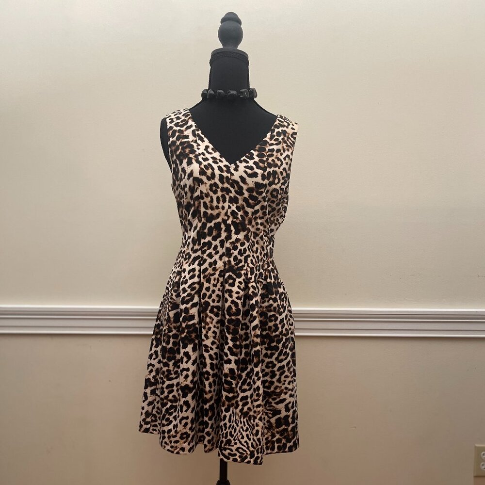 Vince Camuto Animal Print, V-Neck Sleeveless Fit and Flare Party Dress - Size 8